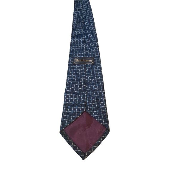 Huntington Men's Tie Blue White Textured Geometric Squares Pure Silk Made U.S.A. - Picture 5 of 13